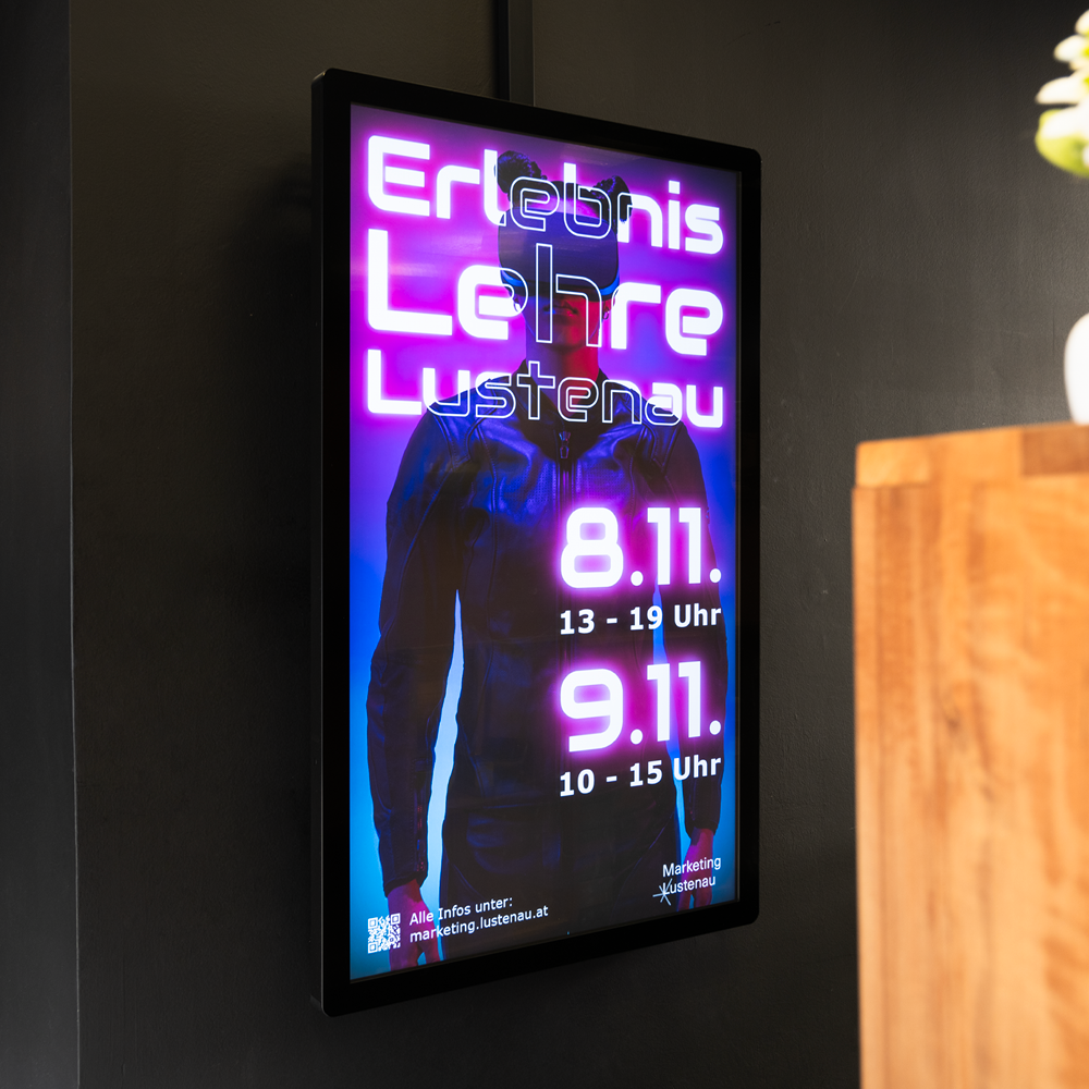 Erlebnis Lehre Lustenau BottaScreen weibliches Sujet